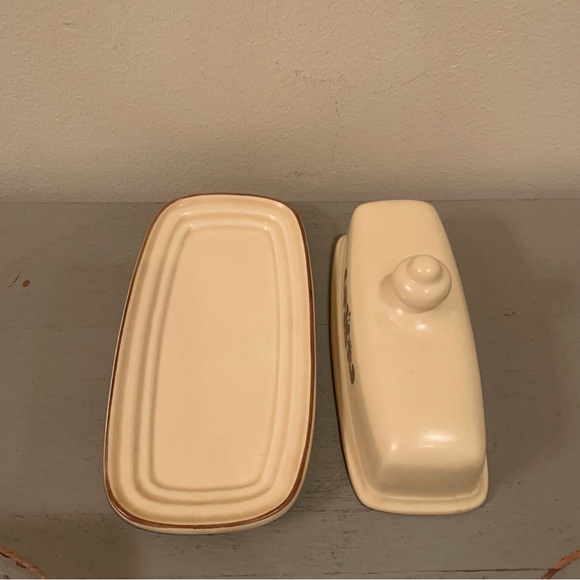 VTG Pfaltzgraff Village Butter Dish With Lid - Picture 5 of 6